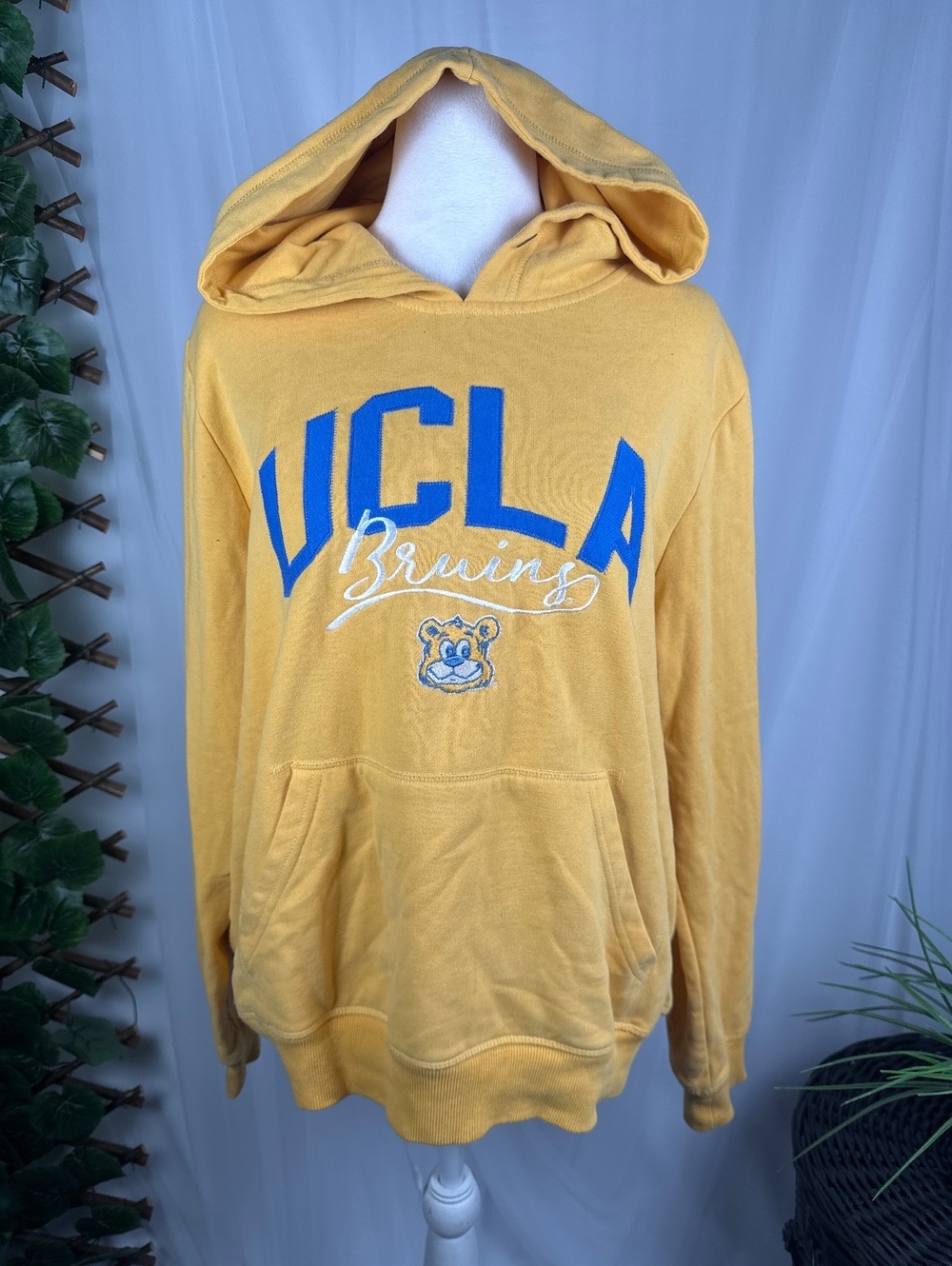 Camp David UCLA Bruins Hoodie Sweatshirt Yellow Gold Embroidered NCAA